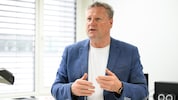 Chefinspektor Bernhard Zauner muss als Leiter der Tatort-Gruppe des Landeskriminalamts ...