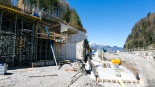 Die Arbeiten an der Großbaustelle schreiten zügig voran.