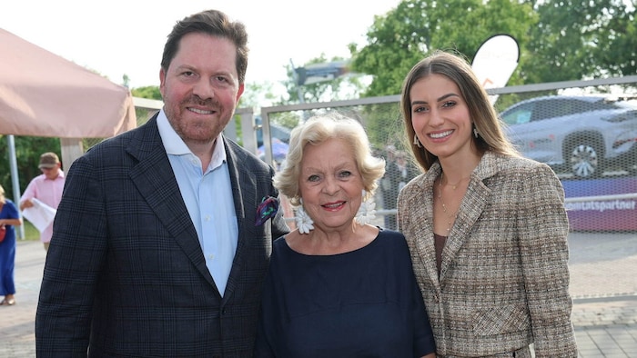 St.-Margarethen-Ingendant Daniel Serafin mit Mama Ingeborg und Antonia.