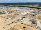 220 österreichische Unternehmen sind an der Baustelle in Kronstorf beteiligt.