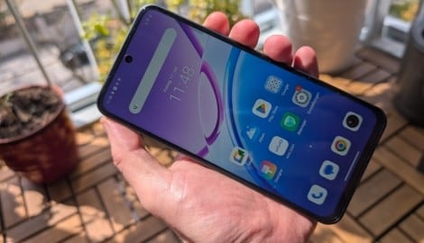Das Vivo Y31e 5G findet man in der 256-Gigabyte-Variante im Online-Handel zu Preisen ab 290 ...