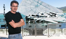 Im Interview spricht Damiano Michieletto über eine Partygesellschaft, die keine Schwäche duldet, ...
