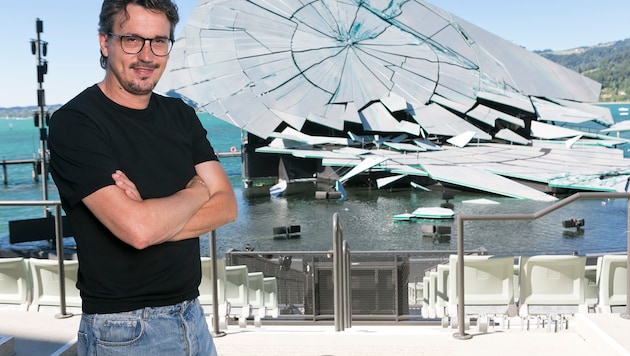 Im Interview spricht Damiano Michieletto über eine Partygesellschaft, die keine Schwäche duldet, ...