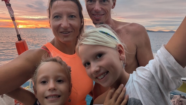 Marija und Jakob waren mit ihren Töchtern Dorothea und Ludowika zwei Jahre auf dem Boot ...