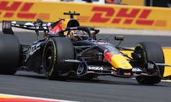 Max Verstappen zeigte im ersten Training auf. 