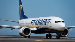 Ryanair verlangt von seinen Kunden zu Unrecht Gebühren.