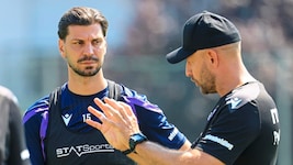 Trainer Stephan Helm (re.) mit Routinier Aleksandar Dragovic.