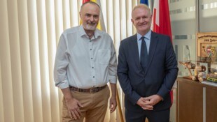 Landeschef Hans Peter Doskozil und Johannes Stipsits von der Wirtschafts- agentur.