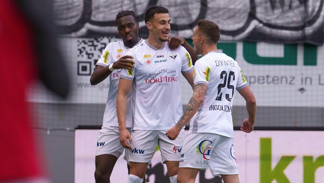 Schon in der Vorsaison war Srdjan Hrstic (Mitte) als Leihspieler in Altach.
