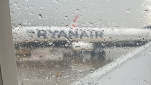 Ausgerechnet nach der Landung ging nichts mehr: Wegen eines Gewitter-Shutdowns mussten ...