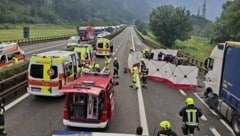 Die Urlaubsfahrt endete in einer Tragödie: Das Mädchen (13) erlag seinen schweren Verletzungen.