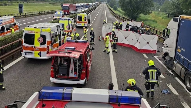 Die Urlaubsfahrt endete in einer Tragödie: Das Mädchen (13) erlag seinen schweren Verletzungen.