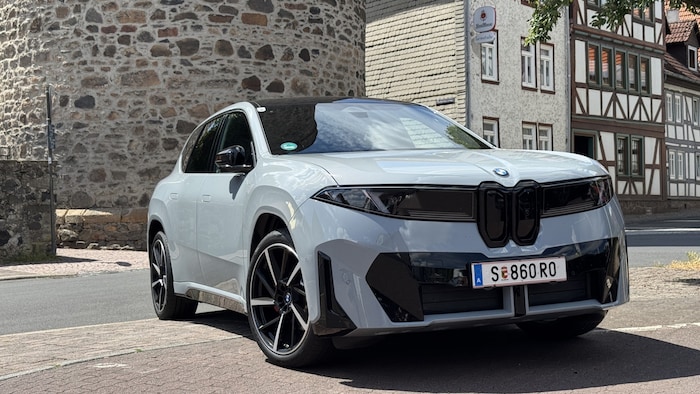 Bei den reinen Elektroautos liegt BMW mit 10,1 % knapp an der Spitze, dicht gefolgt von Skoda ...