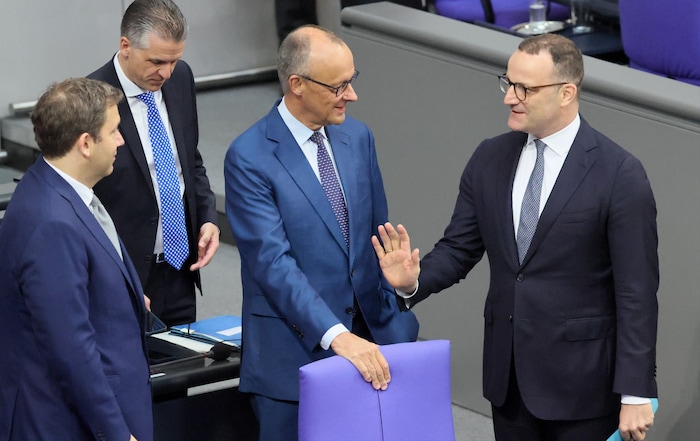 Spahn steht auch intern in der Kritik.
