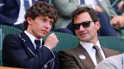 Andrea Kimi Antonelli (l.) und Roger Federer (r.)