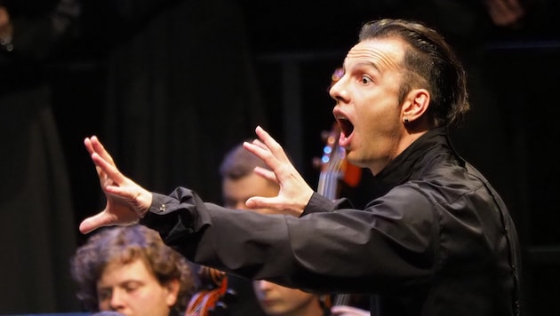 Teodor Currentzis widmete sich zum Auftakt der Festspiele in Salzburg großer Chormusik von ...