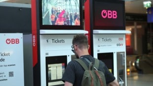 Zugtickets gelten momentan in der Westbahn und in den ÖBB-Zügen gleich auf der Weststrecke. 