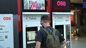 Zugtickets gelten momentan in der Westbahn und in den ÖBB-Zügen gleich auf der Weststrecke. 