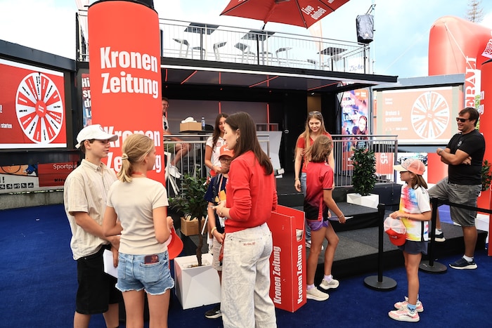 Ab sofort verlosen wir täglich Tickets beim „Krone“-Truck, der ins Auge sticht.