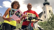 Christine und Walter Emathinger aus Offenhausen haben alle Gemeinden in OÖ mit dem Fahrrad ...