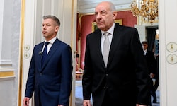 Premier Péter Magyar (li.) will schon lange, dass Tamas Sulyok seinen Posten räumt.