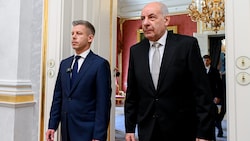 Premier Péter Magyar (li.) will schon lange, dass Tamas Sulyok seinen Posten räumt.