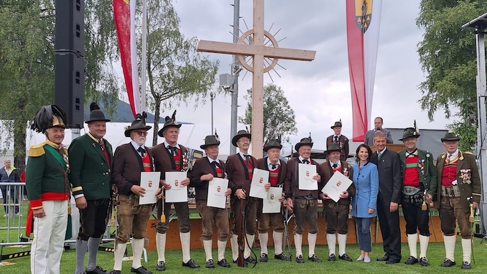 Jubiläum der Schützen: Auch Landeshauptfrau Karoline Edtstadler gratulierte.