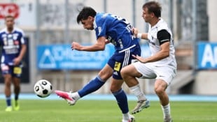 Voitsbergs Kicker (in Weiß) kennen ihren neuen Trainer