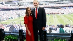 Letizia präsentierte sich beim WM-Finale in New York in einem wunderschönen roten Kleid.