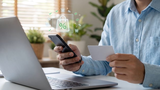 Bei Cashback-Aktionen bekommen Kunden nach dem Kauf einen vereinbarten Teil des Kaufpreises ...