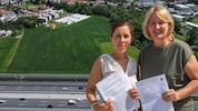 Narbesgruber und Krismer kämpfen weiter, damit nicht noch mehr Grünflächen in Leobersdorf dem ...