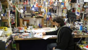 Rainer M. Osinger in seinem Atelier in Taggenbrunn.
