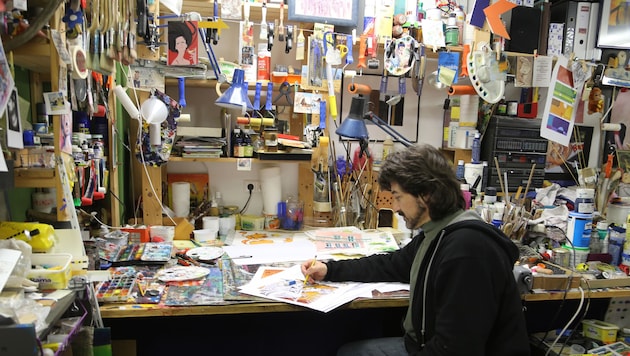 Rainer M. Osinger in seinem Atelier in Taggenbrunn.