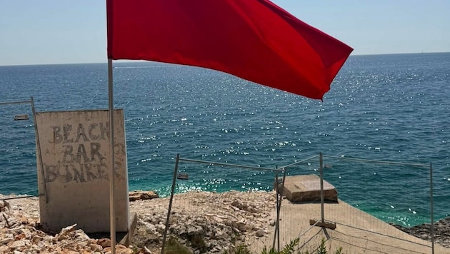 Nach einem Rohrbruch bleibt das Badeverbot an den Stränden Bumbište und Centinera in Medulin ...