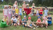 Die Sprösslinge des Kindergartens St. Michael sind auch eifrige „Weltacker“-Gärtner.