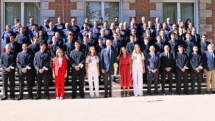 Die Fußball-Weltmeister werden vom König und seiner Familie empfangen …