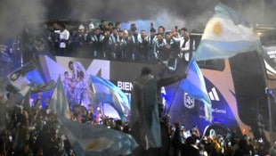 Die Argentinien-Kicker wurden in ihrer Heimat empfangen – Superstar Lionel Messi fehlte ...