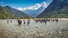 Auf rund 170 Kilometern fließt der Tagliamento nahezu unverbaut von den Friauler Dolomiten bis ...