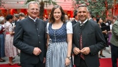 Rucks Partei-„Freunde“ Thomas Stelzer (links) und Wolfgang Hattmannsdorfer (im Bild am ...