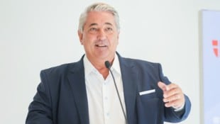 Der Donaustädter Bezirksvorsteher Ernst Nevrivy (SPÖ)