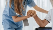 Menschen, die in Gesundheitsberufen arbeiten, sind am häufigsten krank. Wenig verwunderlich, ...