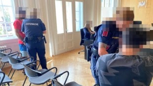 Das dreiste Duo war angereist, um Einbrüche zu begehen. Beide fassten Haftstrafen aus.