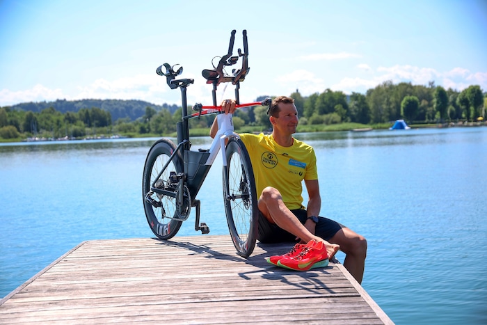 Fabio Richlan zuhause auf seinem Steg.