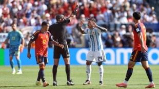 Enzo Fernandez sah im WM-Finale die Rote Karte.