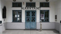 Das Marktamt am Wiener Naschmarkt wird derzeit von einem handfesten Skandal erschüttert.