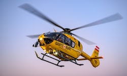 Die 23-Jährige wurde mit dem Rettungsheli ins UKH Salzburg geflogen. (Symbolbild)