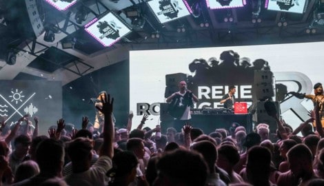 Der beliebte DJ bei seinem vielumjubelten Auftritt im Club Papaya.