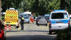 Einsatzkräfte am 29. Juni in der deutschen Stadt Stade