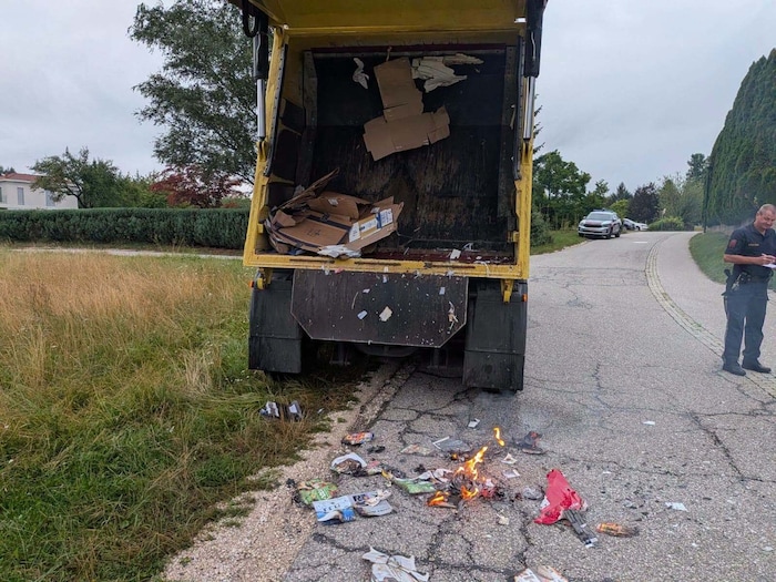 Der Lenker reagierte geistesgegenwärtig und entlud das Fahrzeug.