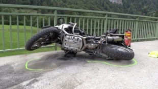 Das Unfallmotorrad.